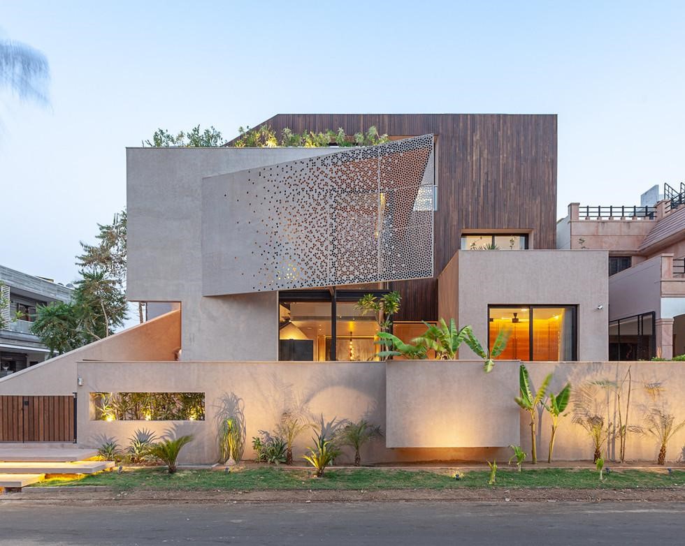 Timeless modern Indian house exterior designed for long-term appeal